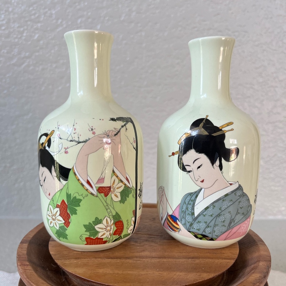 Vintage Japanese Geisha Sake Bottle Set of 2